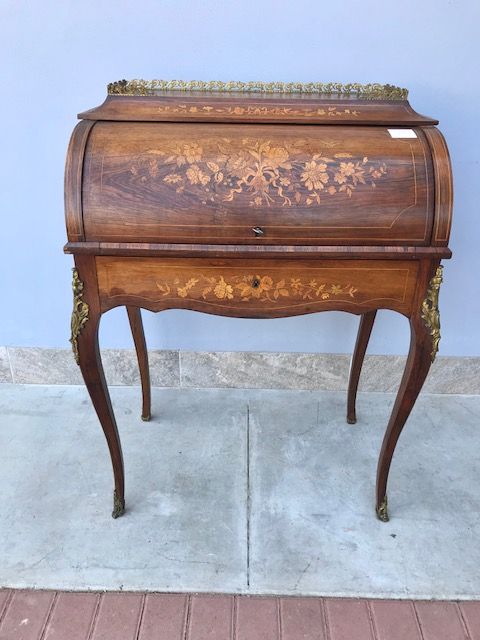 Elegant Louis XV Rosewood Folding Table