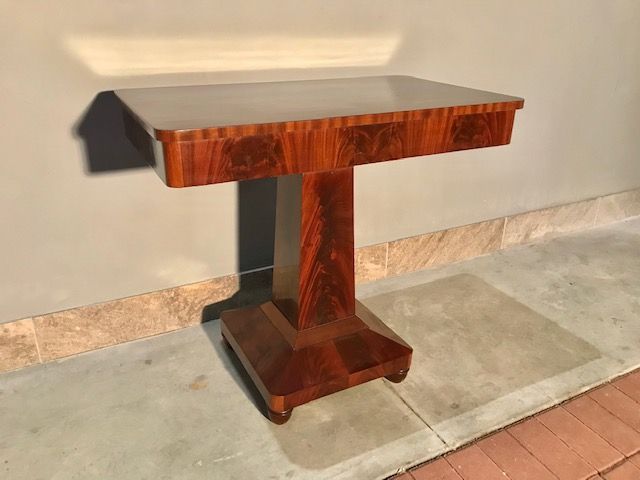 Decò Console Table in Mahogany and Mahogany Feather