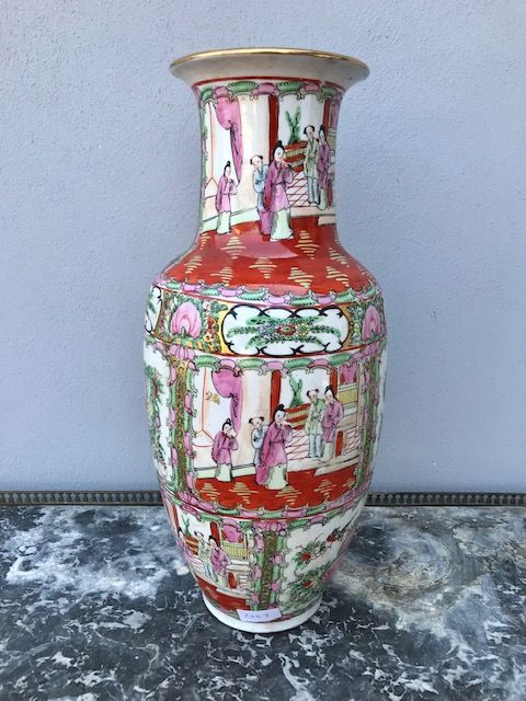 Oriental style vase in painted ceramic