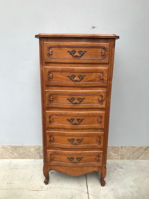 6-drawer Provencal cherry cabinet