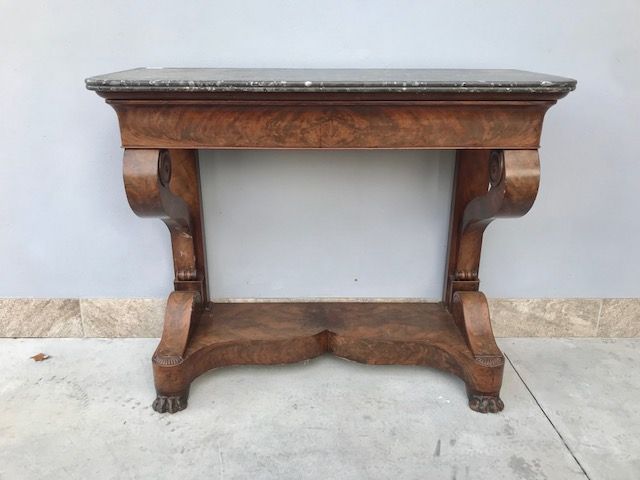 Elegant Carlo X Console in Mahogany and Mahogany Feather