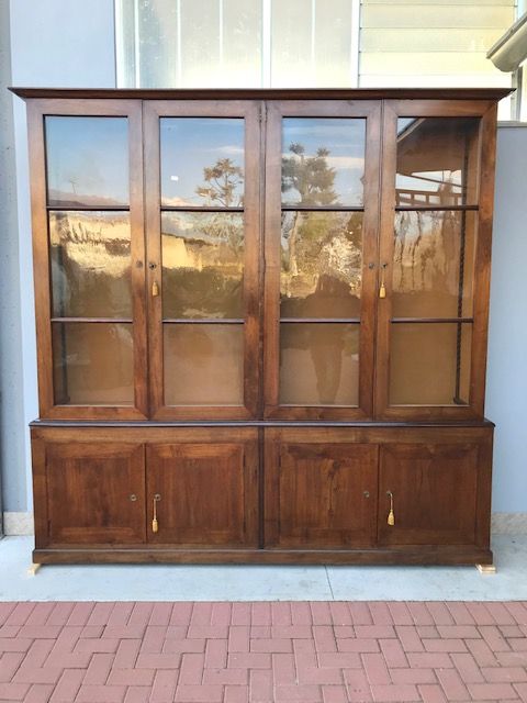 Direttorio Walnut Bookcase with 4 Doors