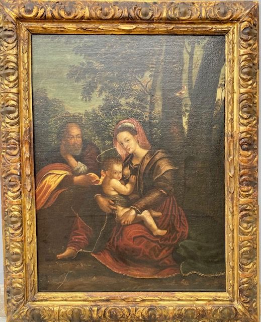 Importante dipinto ad olio su tela raffigurante Sacra Famiglia,
opera di scuola valsesiana,
presenta cornice coeva in legno intagliato e dorato.
Epoca: Alta Epoca '600
Reintelato, in condizioni eccellenti
Misure cm 112x89h
Misure Max con Cornice cm 142x113h