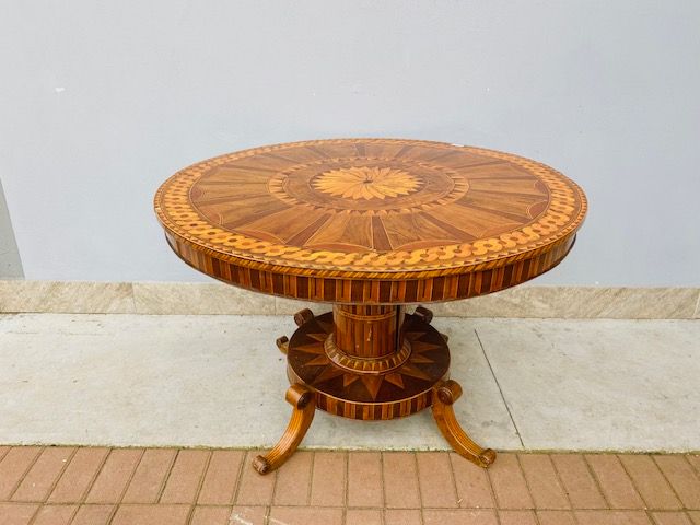 Elegant Charles X Round Table in Finely Inlaid Walnut