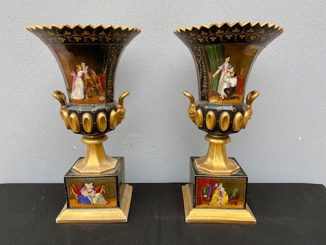 Pair of important Gilded and Painted Porcelain Empire Vases.