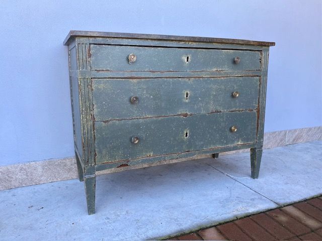 Louis XVI Lacquered Dresser