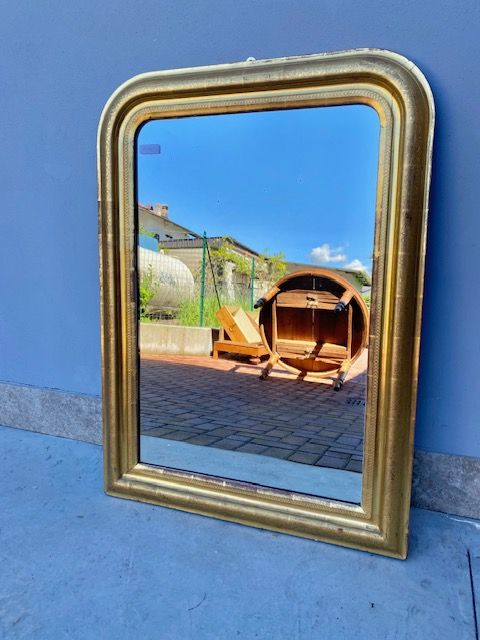 Louis Philippe Mirror in Wood and Gilded Leaf Pastille.