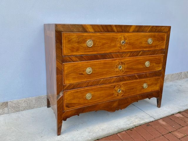 Important Neapolitan Louis XVI Dresser