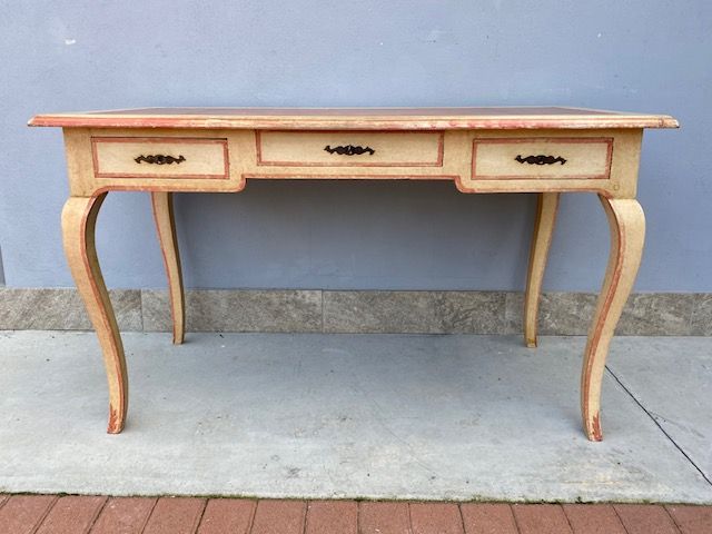 Scrittoio Tavolino Laccato Bianco Panna con Decori Color Rosso Mattone