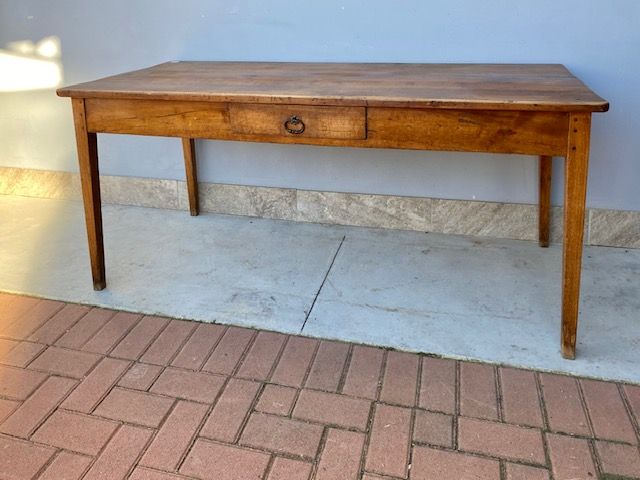 Rustic Louis XVI table in Cherry.