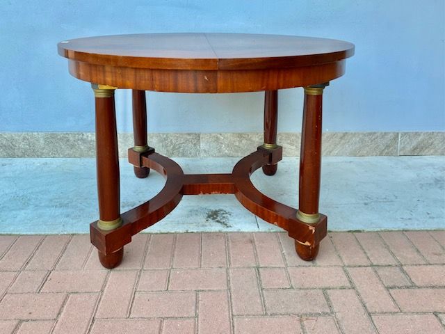 Mahogany Empire Style Round Table, extendable.