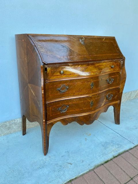 Louis XIV Walnut Veneer Flap - Restored (in progress)_car 3190 - Foto 1