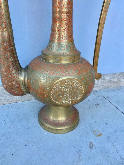 Pitcher of Islamic Taste in Brass_Conserved_car 3201 - Foto 5