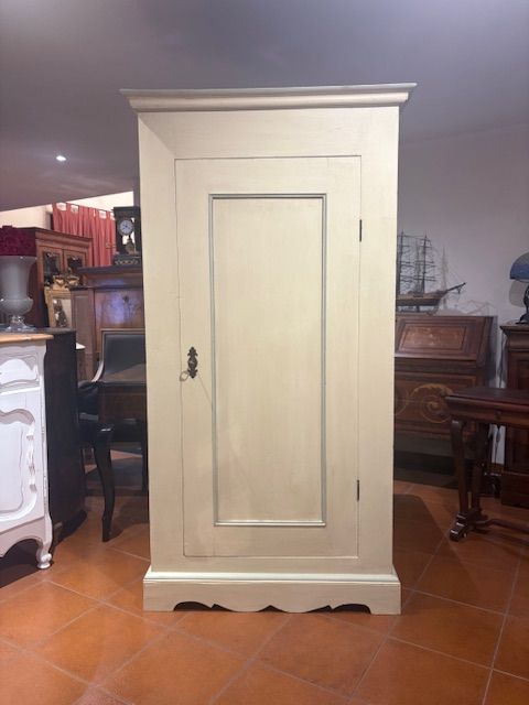 Ivory Lacquered Wardrobe with Light Green Profiles, 1 Door