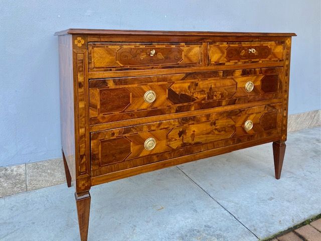 Important Louis XVI Walnut Dresser - Restored_car 3173 - Foto 2