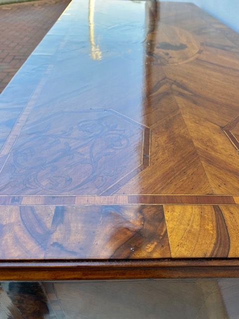 Important Louis XVI Walnut Dresser - Restored_car 3173 - Foto 5