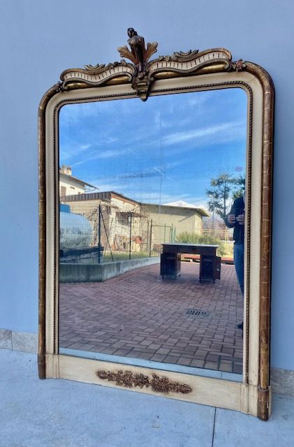 Louis Philippe Mirror with Leaf Gilded and Ivory Lacquered Cimasa,