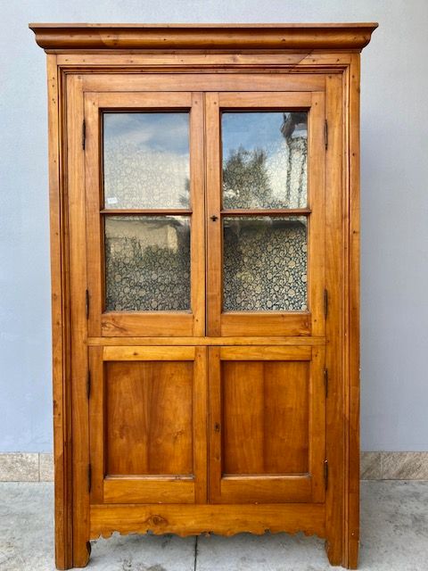 Cherrywood Corner Cabinet with 2 Doors.