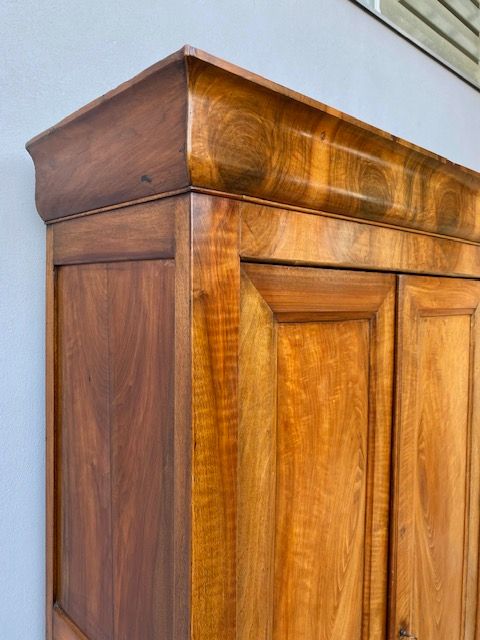 Charles X Walnut and Walnut Feather Wardrobe - Restored (in progress)_car 3342 - Foto 3