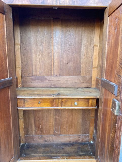 Charles X Walnut and Walnut Feather Wardrobe - Restored (in progress)_car 3342 - Foto 8