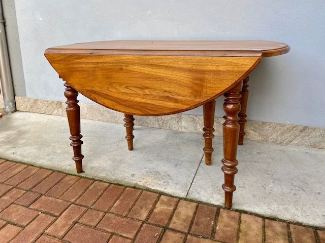 Luigi Filippo Extending Walnut Table with Straps