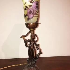 Lampada Liberty con Damina e Tulipe Gallè in Bronzo - Epoca anni '60