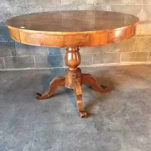 Tavolino da Salotto in Noce dell'800 con Intarsi Eleganti