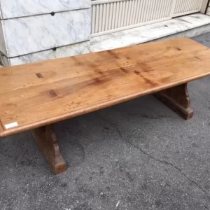Tavolino in Noce con Gamba a Pigna - Epoca fine '700