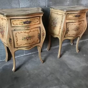 Coppia Comodini Veneziani in Legno Laccato e Dipinto - Epoca Fine '800