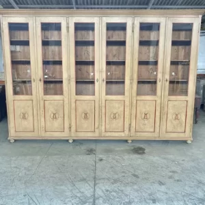 Libreria laccata e dipinta del 1800 in larice