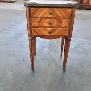 Comodino Luigi XVI in bois de rose piano in marmo - Epoca fine '800