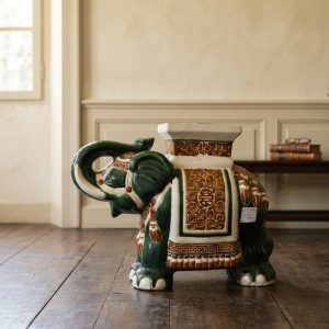 Elefante in Ceramica di Gusto Orientale - Epoca '900