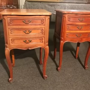 Coppia di Comodini Provenzali in Ciliegio - Epoca anni '50