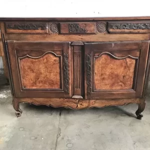 Credenza provenzale in noce con 2 ante e 3 cassetti - Epoca '700