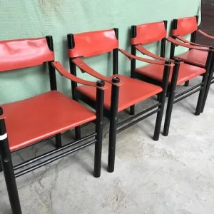 Poltrone di Modernariato - Laccatura Nera e Cuoio Rosso