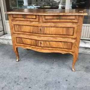Cassettone a Balestra del '700 in noce e palissandro