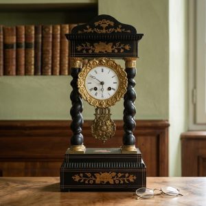 Orologio a Pendolo Impero - Epoca '800 in legno intarsiato