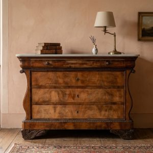 Cassettone Carlo X a Chitarra in Noce con Piano in Marmo