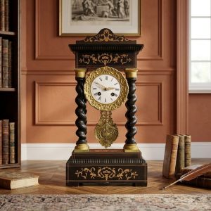 Orologio a Pendolo Impero dell'800 in Legno Intarsiato