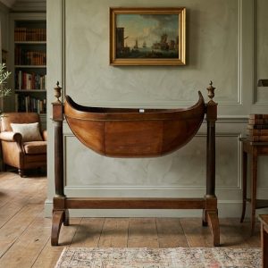 Culla in Legno di Noce - Epoca '800 di Gusto Impero