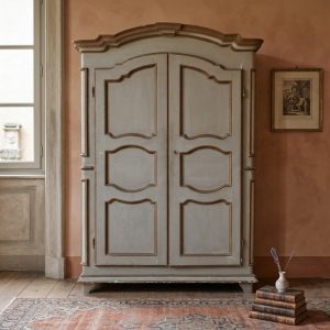 Armadio Laccato Centinato Piemontese del '700