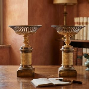 Coppia di Alzate in Bronzo Dorato e Cesellato - II metà 1800