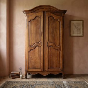 Armadio Savoiardo Centinato del '700 in Noce
