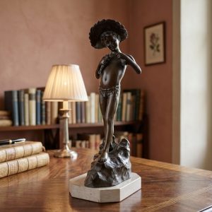 Statuina in Bronzo 'Pescatorello' - Epoca '900, Finiture di Pregio