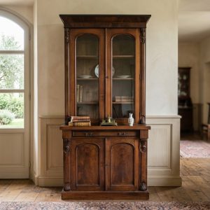 Credenza con Alzata in Mogano dell'800 - Restauro in Corso