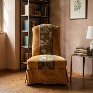 Poltroncina in Velluto Arancione - Inizio '900