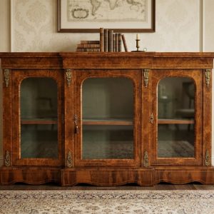 Credenza Inglese in Piuma di Noce con Intarsi - Epoca '800