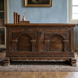 Cassapanca in Rovere Massello - Epoca primo '800 con Intagli