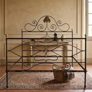 Letto in Ferro Battuto a Due Piazze - Metà '800 con Decori Dorati