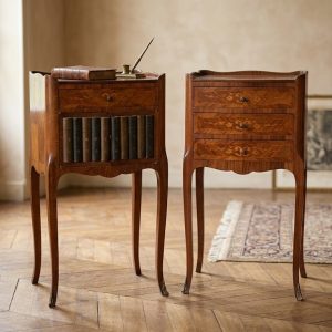 Coppia di Comodini Luigi XV intarsiati in legno - Epoca anni '50/60